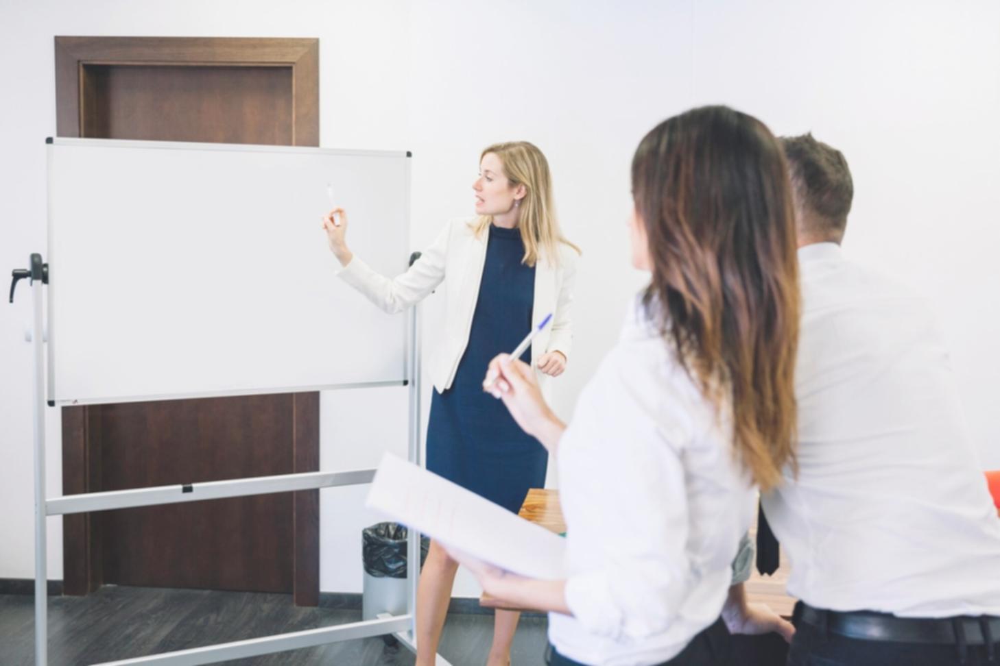 Finanzanalyse und Szenario-Modellierung